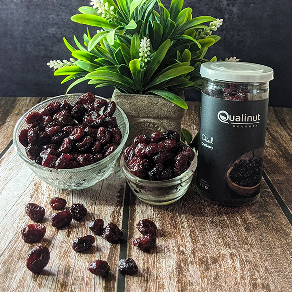 Buy Dried Cranberry from Qualinut Gourmet, Bangalore Online — Foodwalas